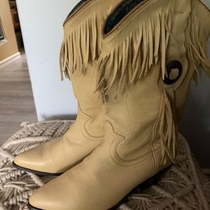 Women’s Vintage Cowgirl Boots
